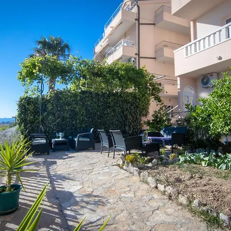 Rasic Apartment Makarska
