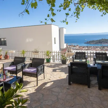 Rasic アパート マカルスカ